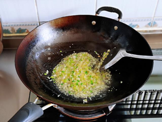 怎样蒸鱼头好吃又简单，剁椒蒸鱼头