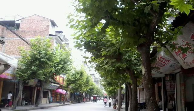 关于芦山的介绍，大话芦山话让你回味无穷