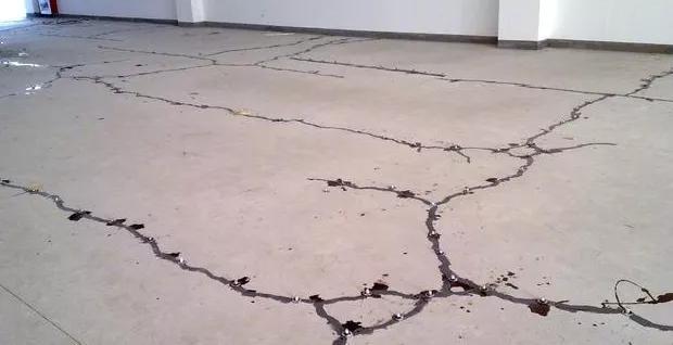 大体积混凝土裂缝，大体积混凝土容易开裂的原因（简直就是拉仇恨的节奏）