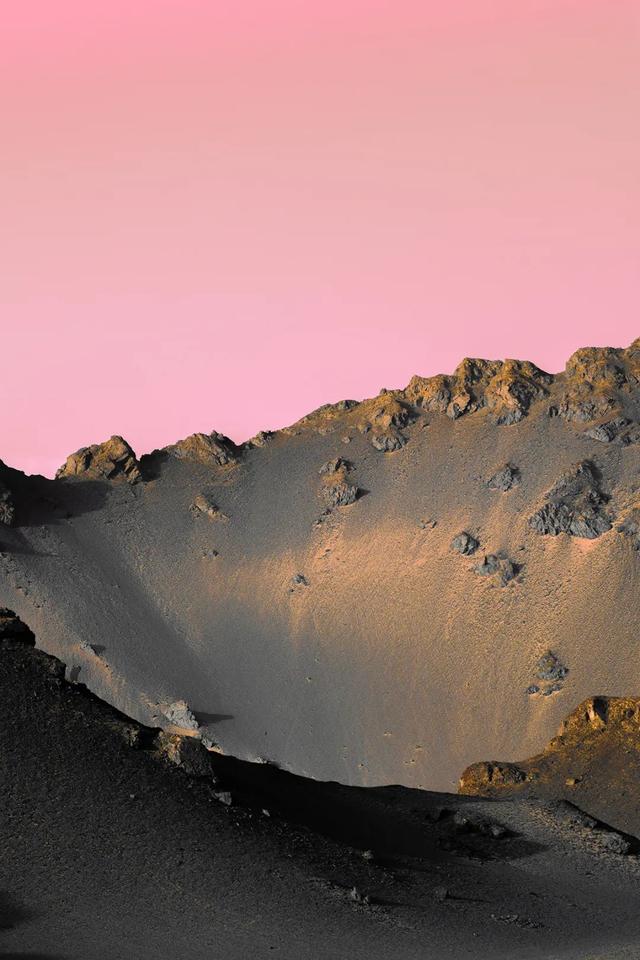 在海西与敦煌交界处，敦煌黑戈壁地区