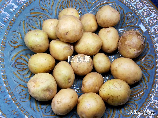 街头香辣小土豆的做法，在家也能吃烧烤