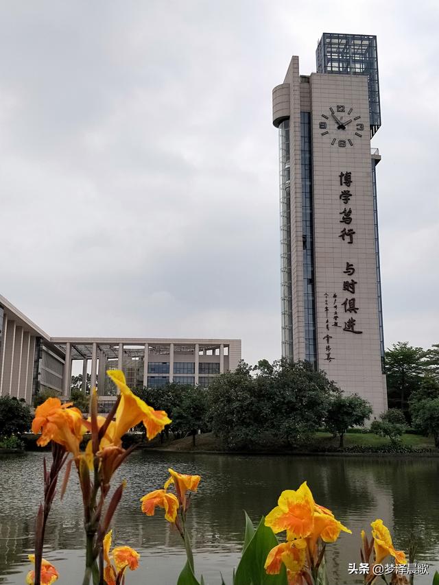美丽大方的校园，郑州市创新实验学校金桂街校区开展“最美教室”活动
