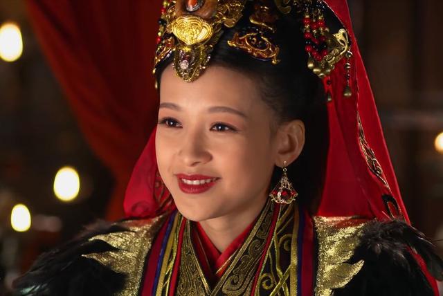 24岁孙怡素颜照，孙怡16岁勇闯社会