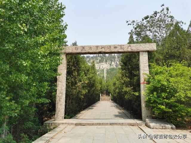 济宁旅游景点大全，济宁周围的旅游景点大全推荐一下（三孔、微山湖、两孟、水泊梁山……）
