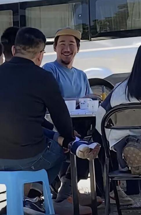 房祖名张默柯震东，房祖名张默转型导演