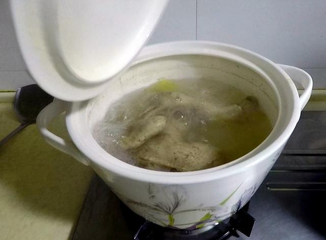 三鲜饺子馅怎么调，一般三鲜馅饺子馅的最佳配方