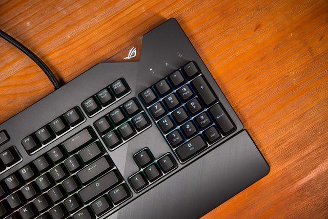 rog机械键盘白色，ROG龙神3代白色版水冷加入618大促