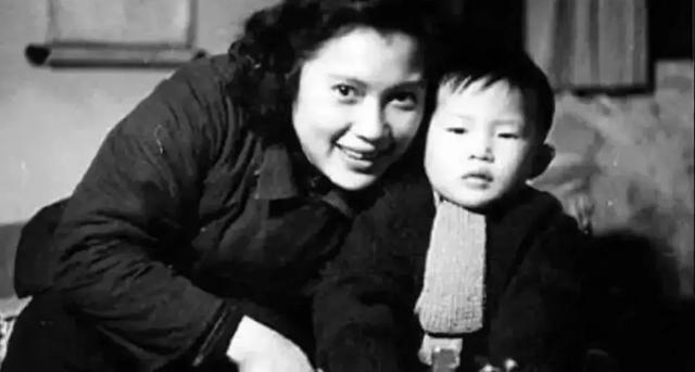 秦怡年轻照，东方的英格丽.褒曼