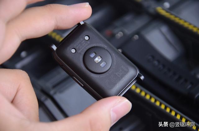 荣耀es 尺寸，拥有它就等于拥有健康生活