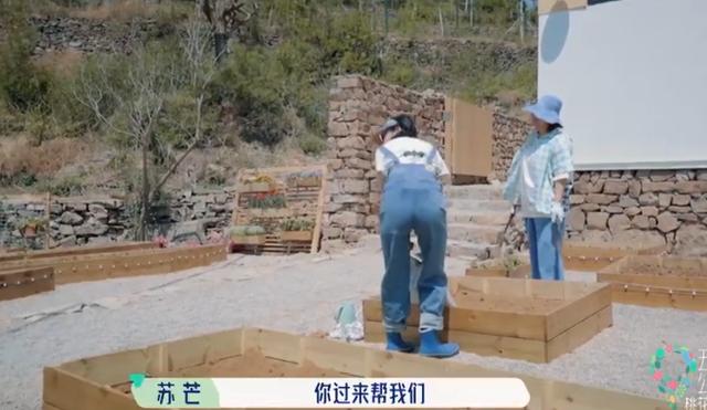 郭麒麟亲妈去哪里了，郭麒麟生母胡中惠长啥样