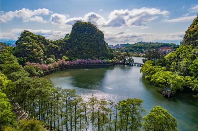 肇庆七星岩好玩吗，游肇庆七星岩美景说说