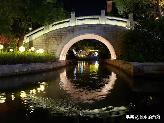 华侨城欢乐海岸游玩攻略，深圳华侨城欢乐海岸的夜晚充满了休闲和浪漫