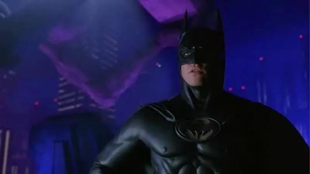 超人的内裤为何穿外面，蝙蝠侠和超人关系有多好