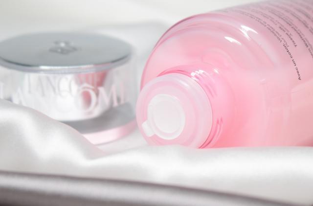 兰蔻大粉水好用吗，兰蔻粉水到底好在哪里（人人都夸的兰蔻粉水）