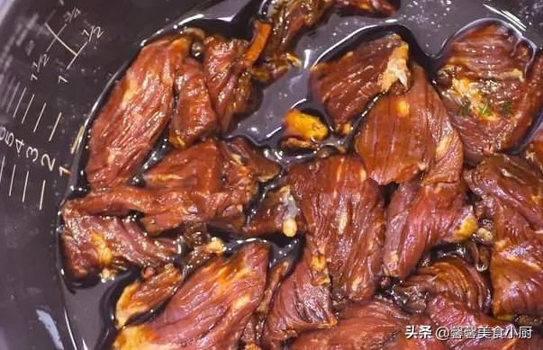 正宗的五香牛肉干咋做，怕外边买的牛肉干不健康