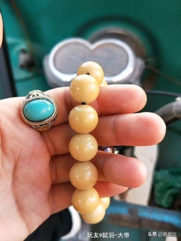 老式星月菩提根，10年的菩提根灯光一打就透