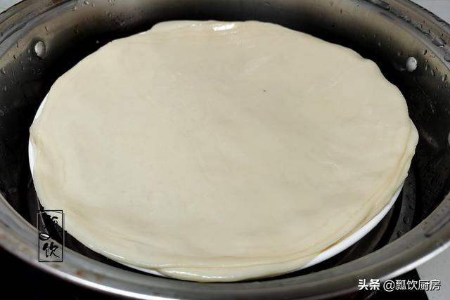 蒸饼的家常做法，最简单的蒸饼做法（用手撕着吃的蒸饼）