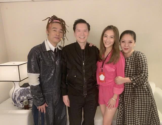 應采兒生完二胎後曬照，小兒子睡哥哥以前的嬰兒車，明星也節儉？ 娛樂八卦吃瓜 第7张