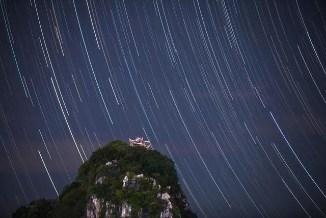 肇庆七星岩好玩吗，游肇庆七星岩美景说说