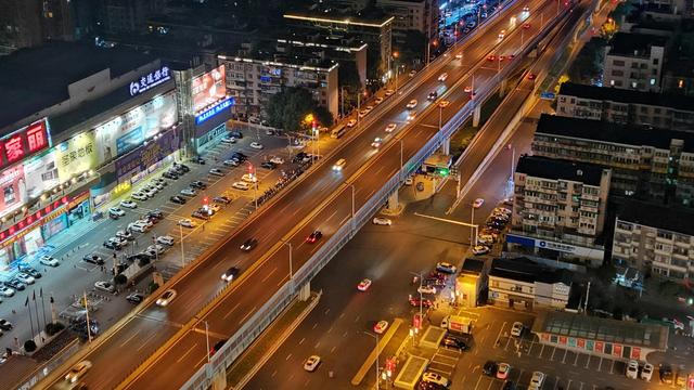 长沙万家丽免税店在哪里，网红长沙城，魅力万家丽