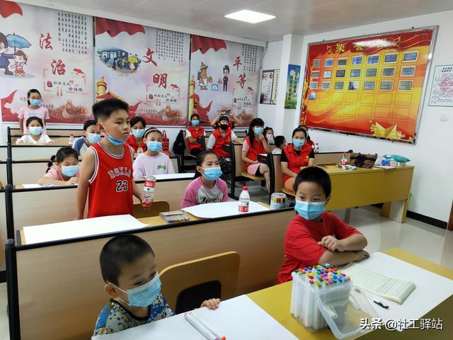交通安全主题绘画，交通安全周绘画（第28个“全国中小学生安全教育日”即将来临）