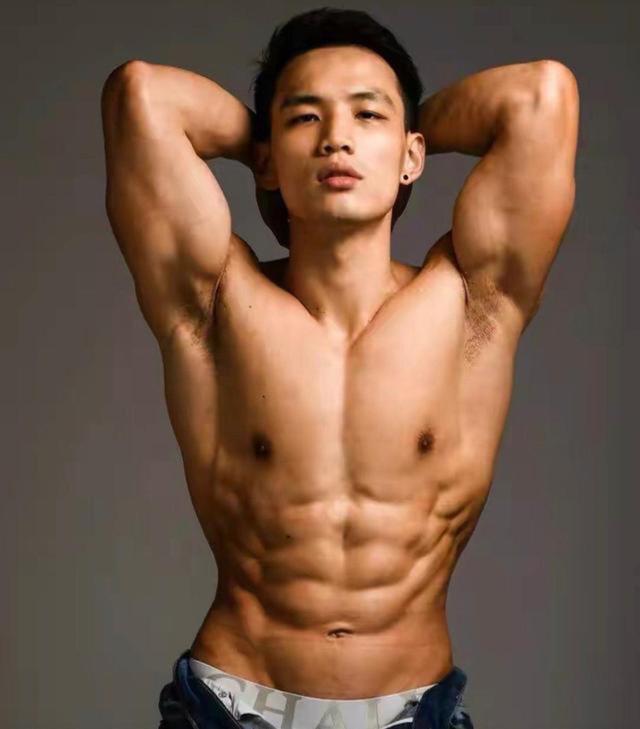 杜蕾斯新晉男模，年僅26歲，身材健碩有型，新寵兒非他莫屬 健身減肥達人 第7张