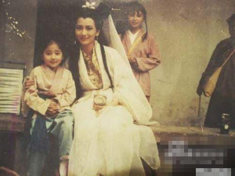 五星大饭店片头曲，八十年代最经典的电视剧有哪些（结尾处新加《生生不息》舞段）