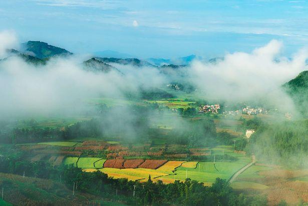 湖南凤凰古城张家界，湘遇•山之巅：张家界凤凰古城