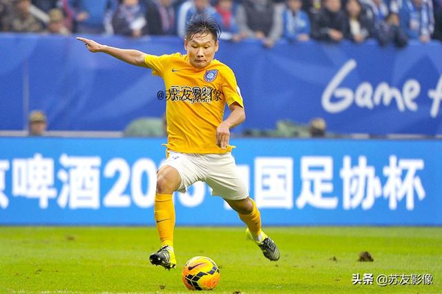 江苏足球俱乐部，历届江苏足球队名单