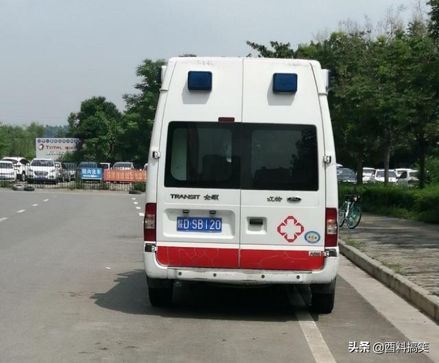 網戀奔現的大型翻車現場，大夥笑瘋了！網友：我找個對象容易嗎？ 搞笑整蠱 第7张