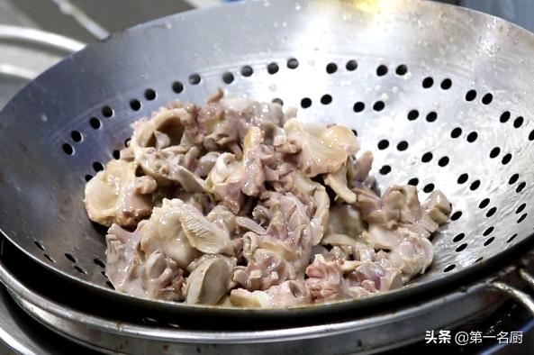 做香辣鸡胗的教程，厨师长教你一个小技巧