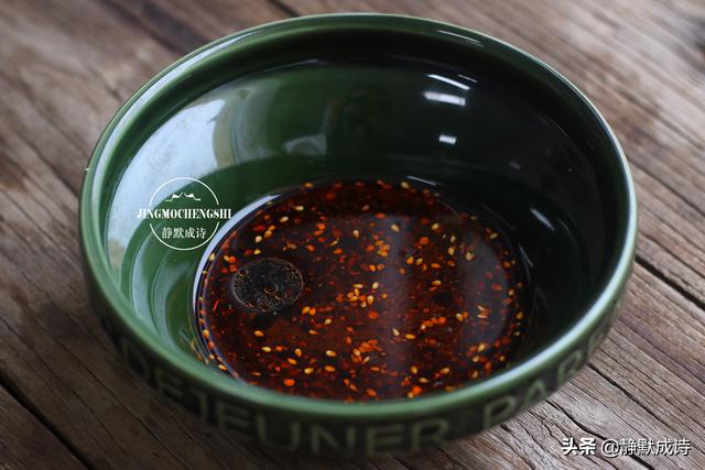 酸辣粉的家常做法，酸辣粉的家常做法简单做法（嗦粉嗦到停不下来）