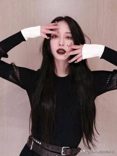 宋轶胡歌谁最强，30岁的宋轶凭什么成为万千少男的女神