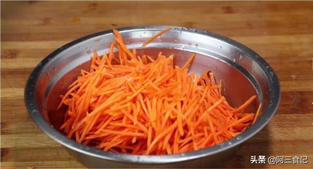 胡萝卜怎样做好吃，胡萝卜怎样做简单又好吃（自从学会胡萝卜这样做）