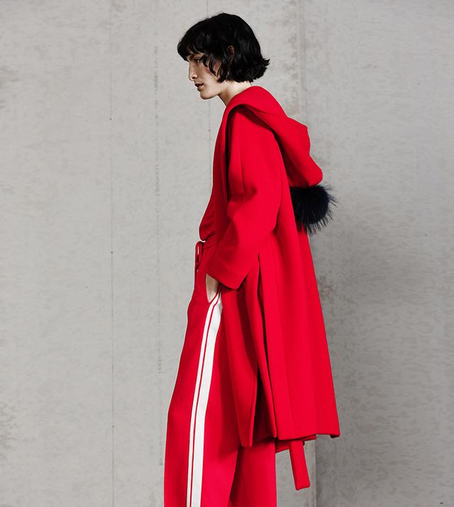 獭兔毛大衣怎样搭配，本命年就是要红