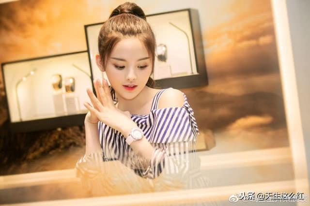 杨超越是怎么成锦鲤的，只是靠运气走红的锦鲤女神吗