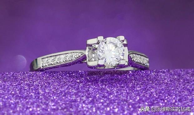 白金钻石戒指怎么选择，选择铂金钻戒时要注意这三点