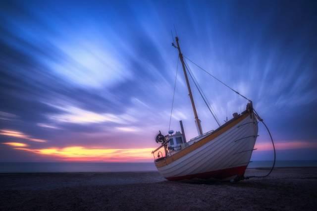 后期全景接片及堆栈操作，并不一定需要昂贵的移轴镜头一样做到