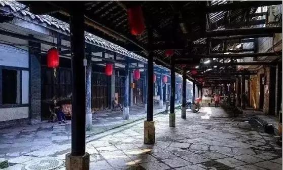 乐山最出名的古镇，乐山旅游必去十大景点推荐一下
