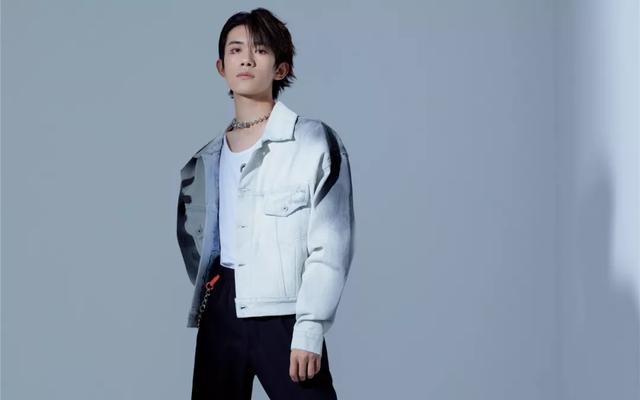 黄轩和易烊千玺谁厉害，易烊千玺要炸马天宇性取向