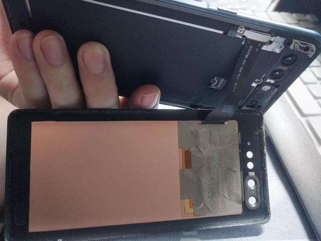 手机电池怎么换，手机怎样更换电池教程（再也不会被手机维修店坑啦）