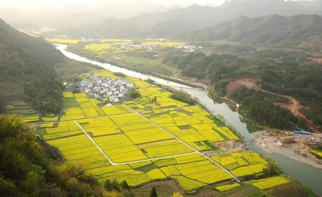 新安江山水画廊风景区，新安江山水画廊风景区在哪里（忘不了的山水画廊，你想它几分）