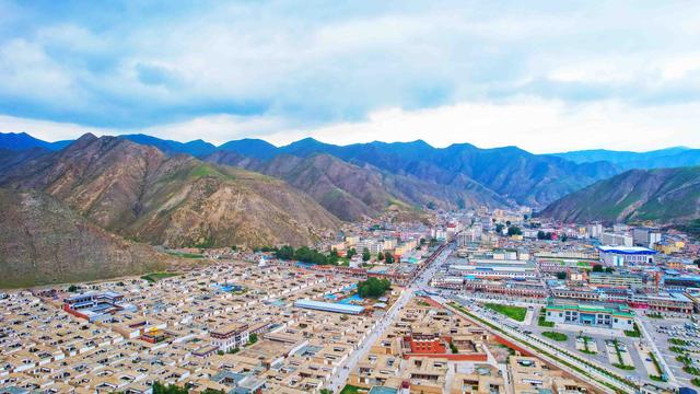 藏区十大佛寺，神奇西北100景拉卜楞寺