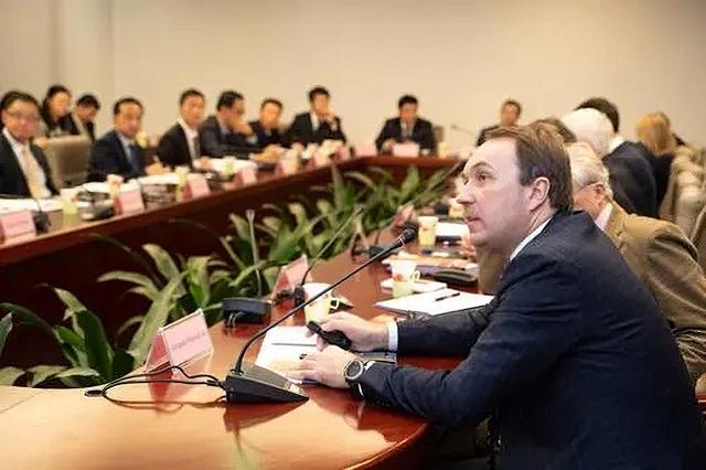 普京以前是保镖，给普京当了20年保镖