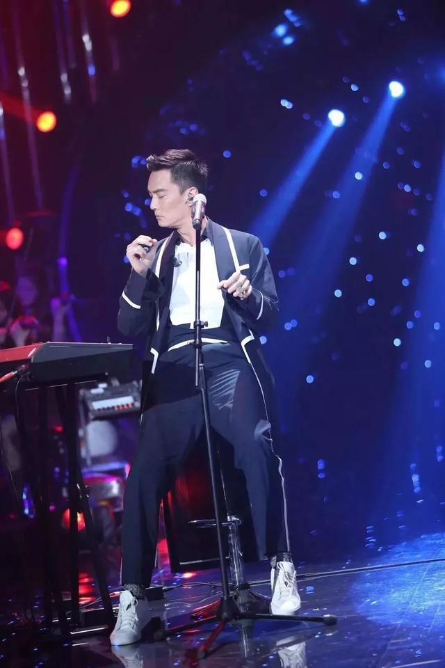 英伦学院风男装品牌，更适合亚洲人的大衣品牌推荐（高个子平价大衣）