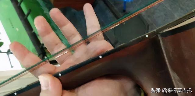 吉他初学者应该买什么样的吉他，吉他初学者用哪种吉他比较好（从这里开始。小白式如何买一把适合自己的琴）