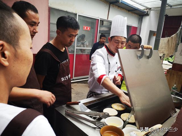 正宗陕西潼关肉夹馍的做法，正宗肉夹馍制作