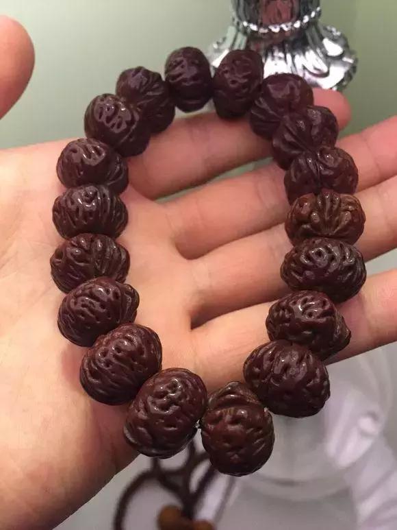 桃核的盘玩的大忌，还别说，这4种桃核，还挺漂亮