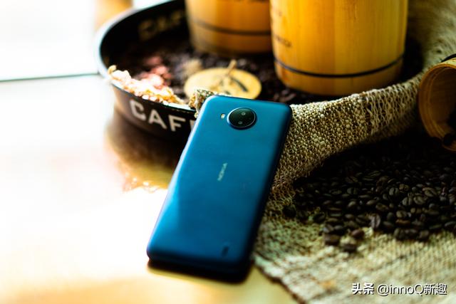 1200诺基亚，诺基亚1200元左右的智能手机（历史上最畅销的10款手机）