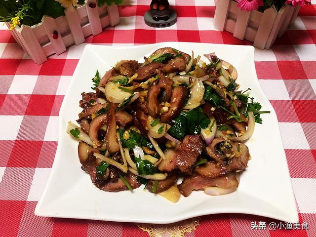猪头肉怎样做好吃，猪头肉怎么做好吃不腻人